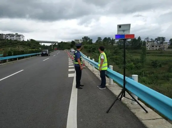 辽宁高速公路钢护栏