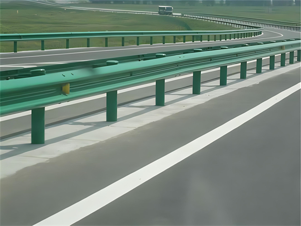 辽宁波形梁护栏在高速公路的应用
